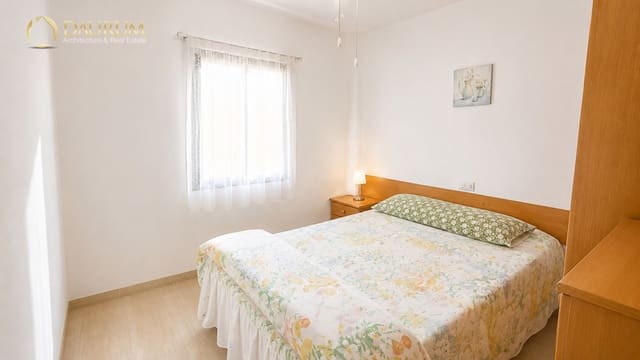 Piso de 3 habitaciones en Centro Urbano, Benidorm en venta - 200.000 € (Ref: 9991913)
