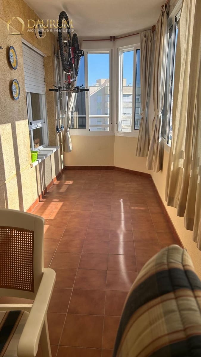 3 soverom Leilighet til salgs i Alicante by med svømmebasseng garasje - € 330 000 (Ref: 9996079)