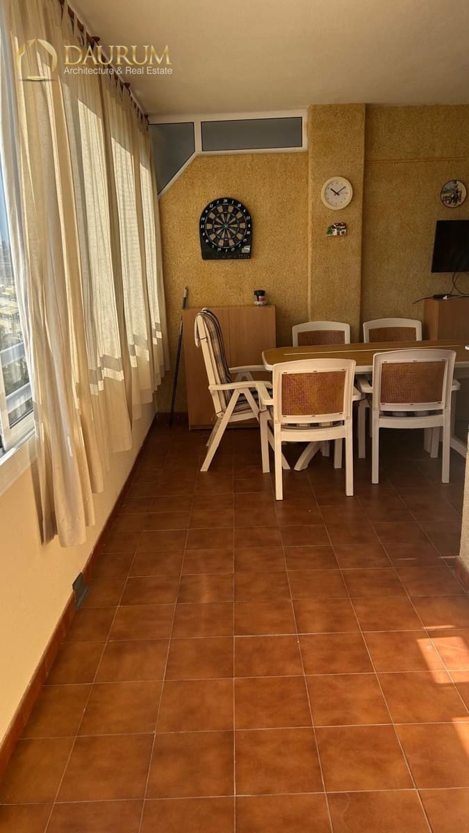 3 soverom Leilighet til salgs i Alicante by med svømmebasseng garasje - € 330 000 (Ref: 9996079)