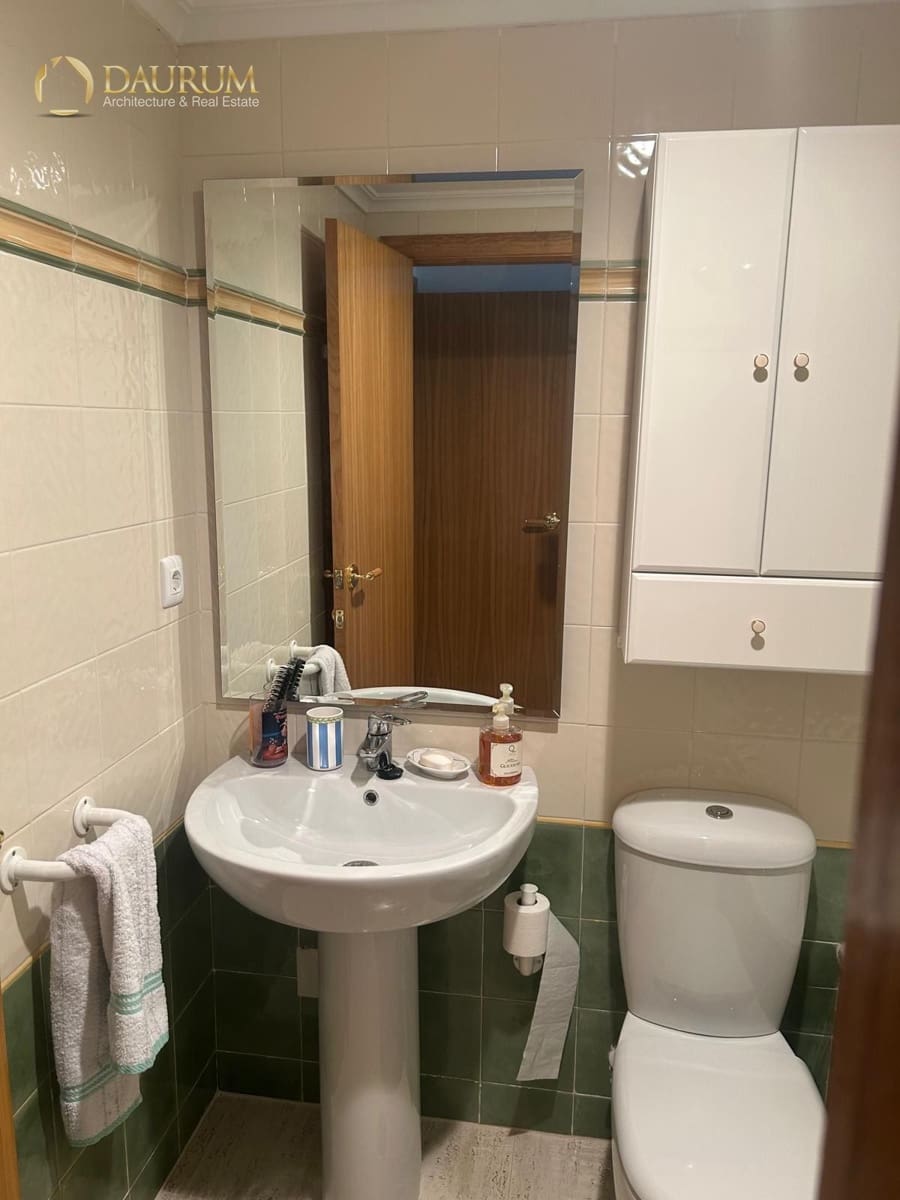 3 soverom Leilighet til salgs i Alicante by med svømmebasseng garasje - € 330 000 (Ref: 9996079)