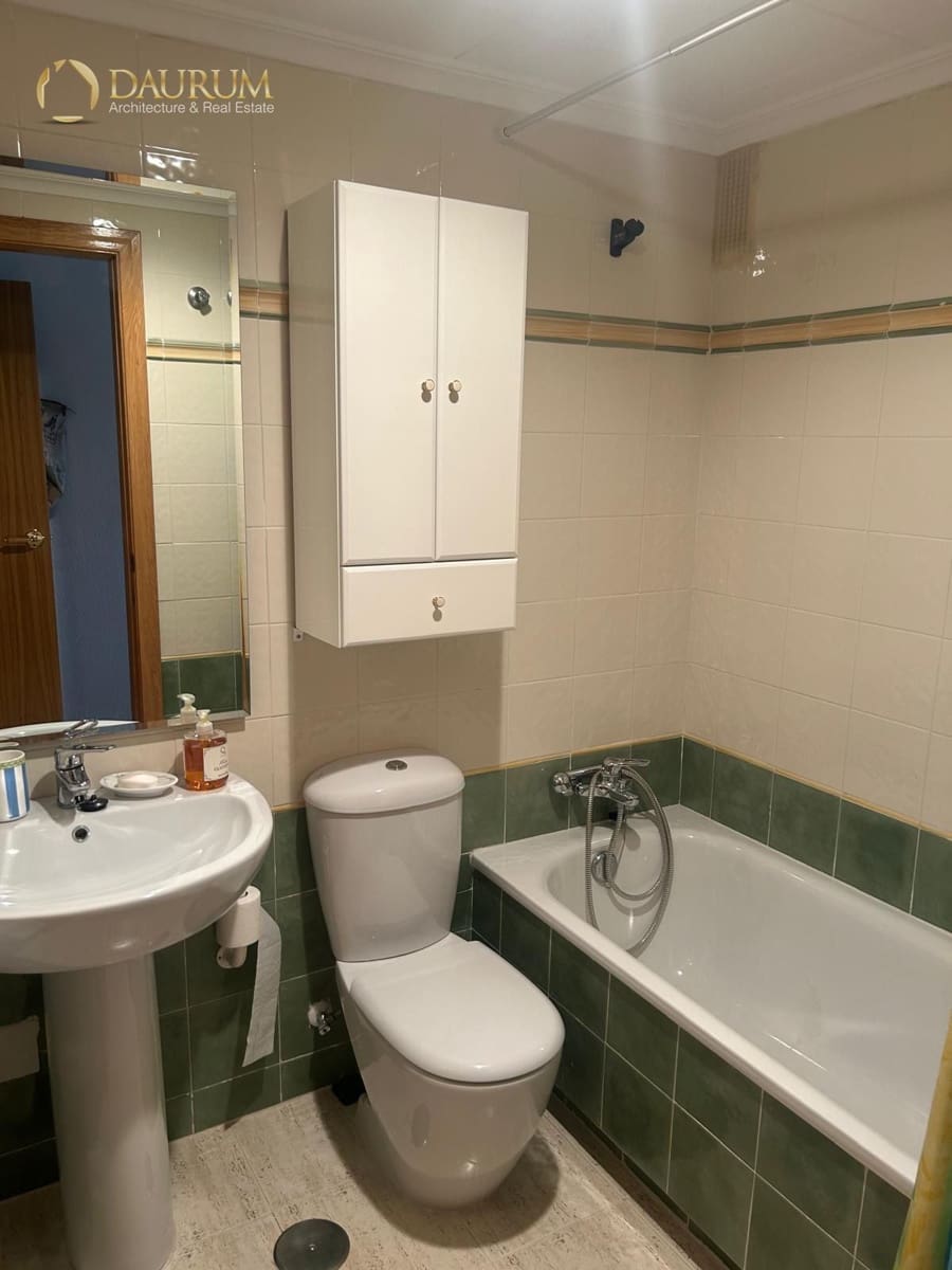 3 soverom Leilighet til salgs i Alicante by med svømmebasseng garasje - € 330 000 (Ref: 9996079)