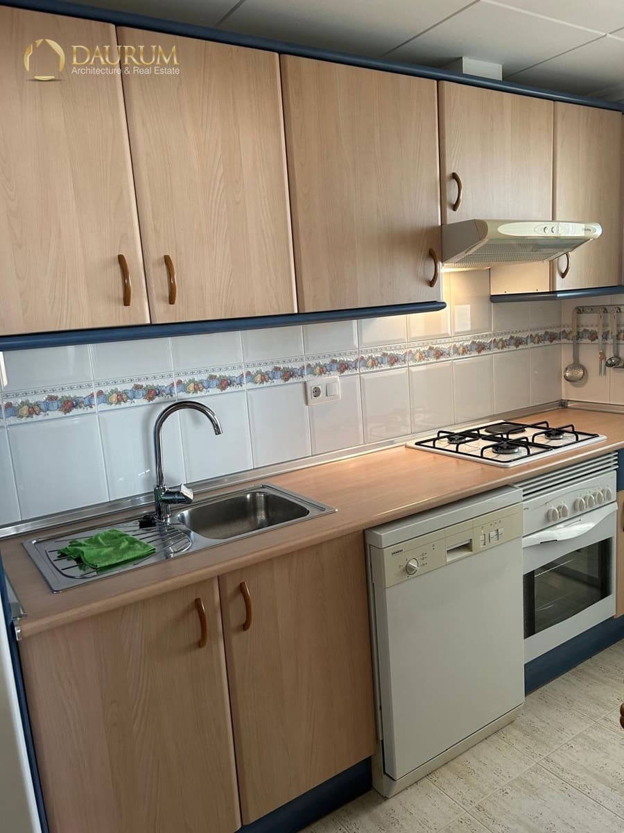 3 soverom Leilighet til salgs i Alicante by med svømmebasseng garasje - € 330 000 (Ref: 9996079)
