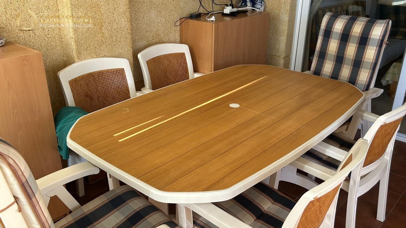3 soverom Leilighet til salgs i Alicante by med svømmebasseng garasje - € 330 000 (Ref: 9996079)