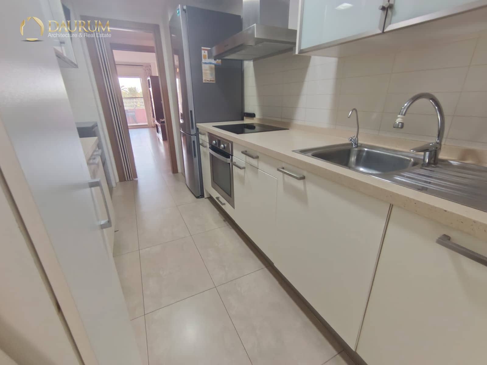 2 soverom Leilighet til salgs i Alicante by med svømmebasseng garasje - € 390 000 (Ref: 9996080)