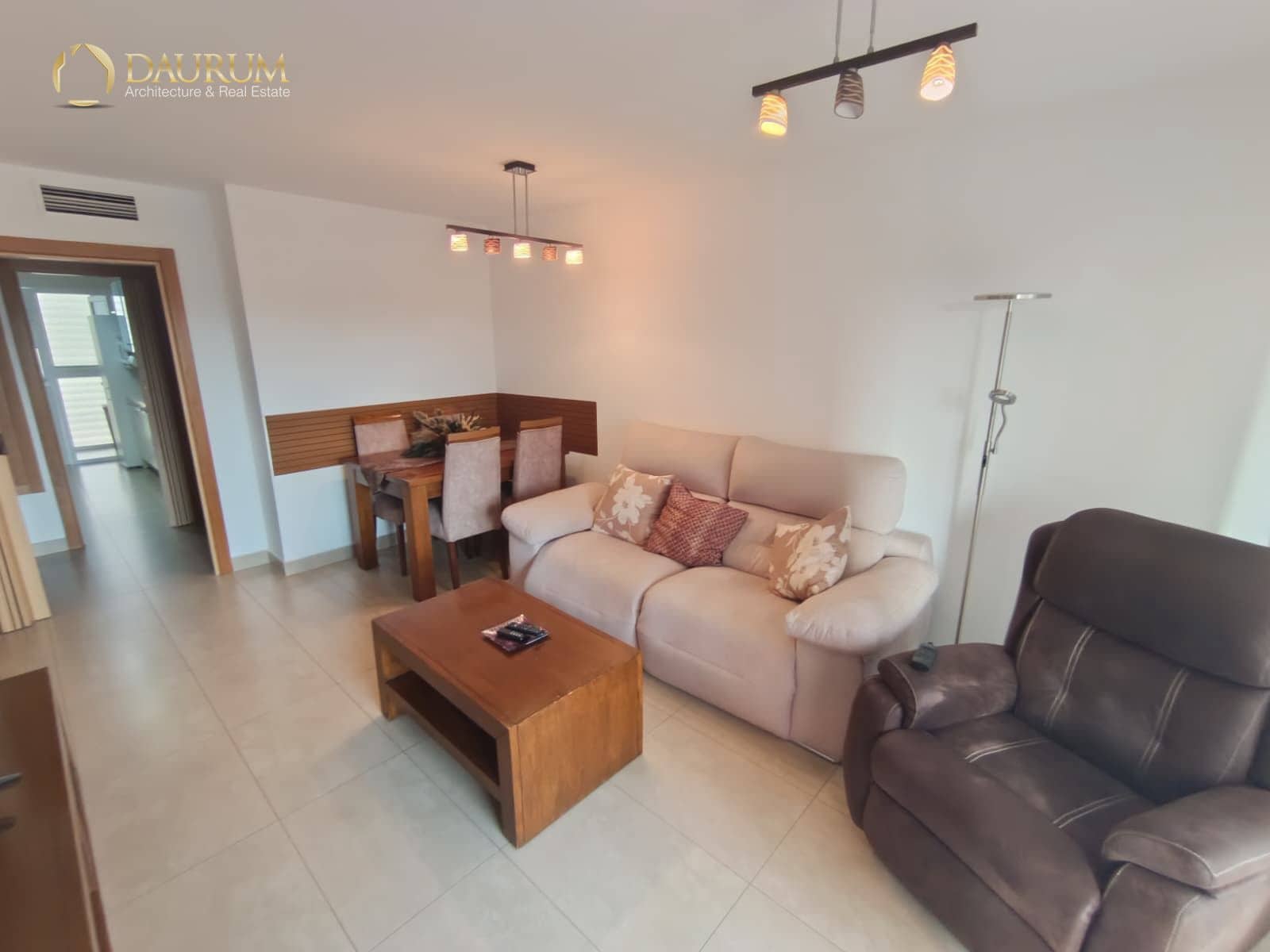 2 soverom Leilighet til salgs i Alicante by med svømmebasseng garasje - € 390 000 (Ref: 9996080)