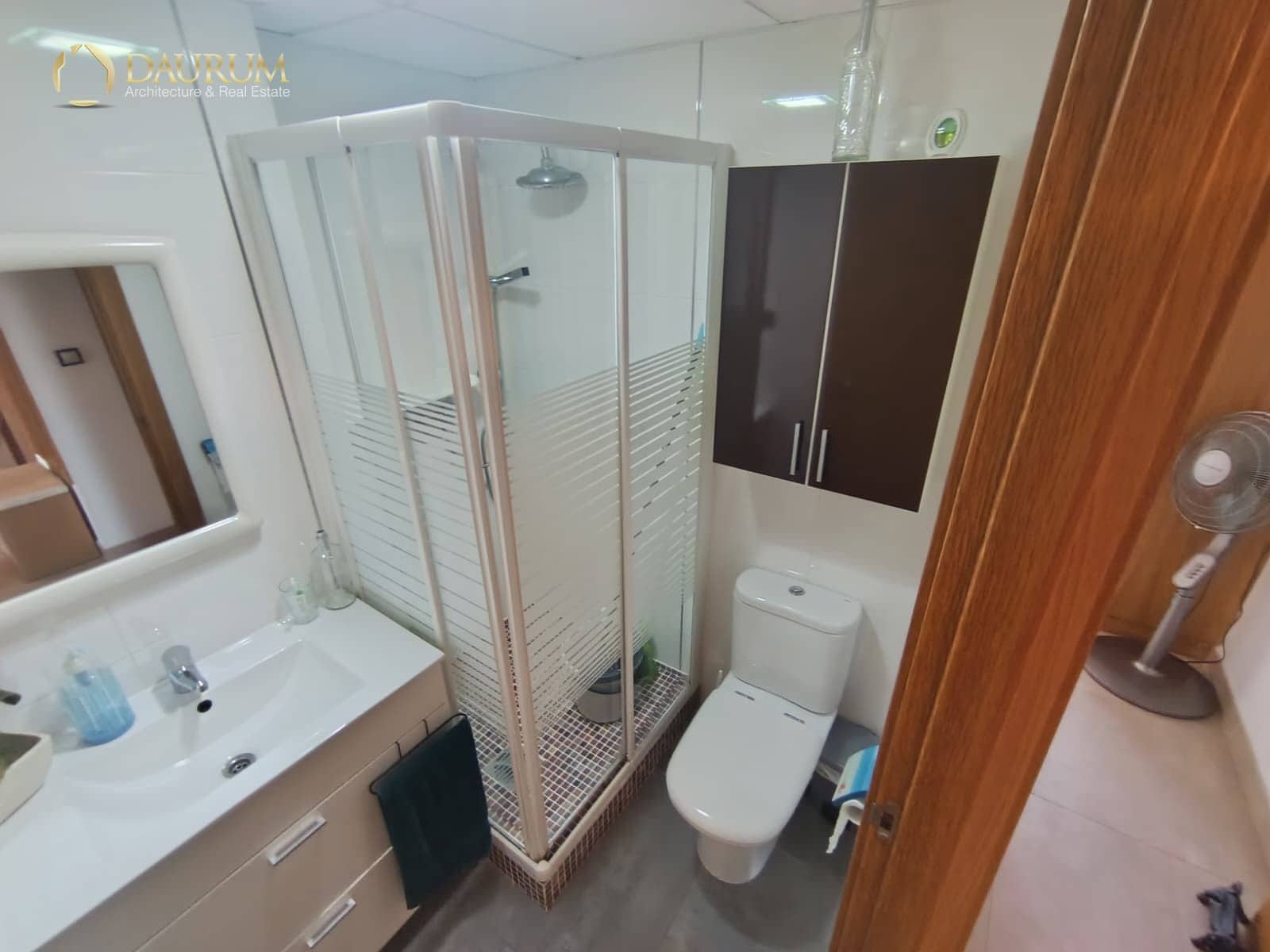 2 soverom Leilighet til salgs i Alicante by med svømmebasseng garasje - € 390 000 (Ref: 9996080)