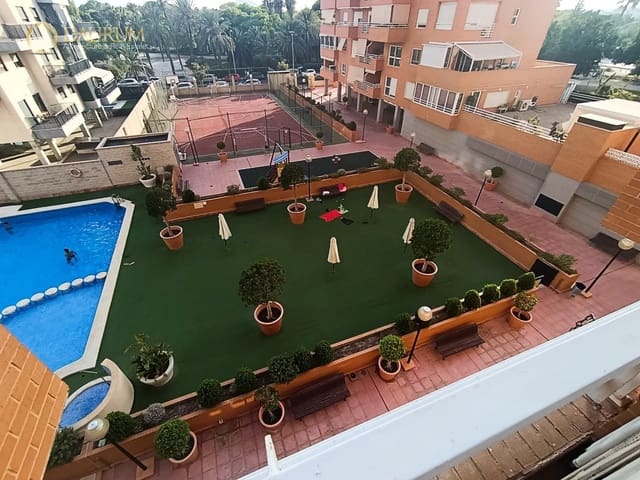 2 soverom Leilighet til salgs i Alicante by med svømmebasseng garasje - € 390 000 (Ref: 9996080)