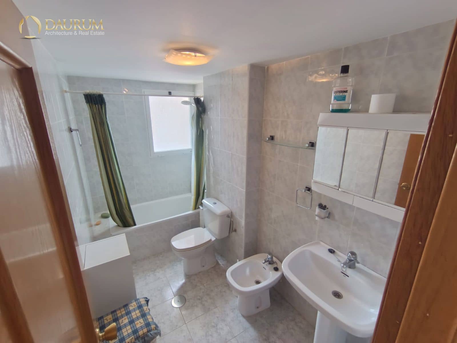 3 sypialnia Mieszkanie na sprzedaż w Benidorm z basenem garażem - 650 000 € (Ref: 9996265)