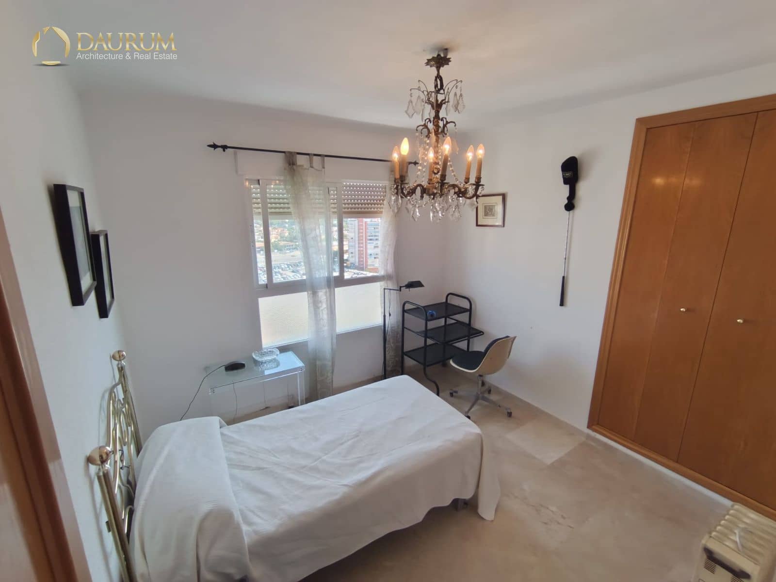 3 sypialnia Mieszkanie na sprzedaż w Benidorm z basenem garażem - 650 000 € (Ref: 9996265)