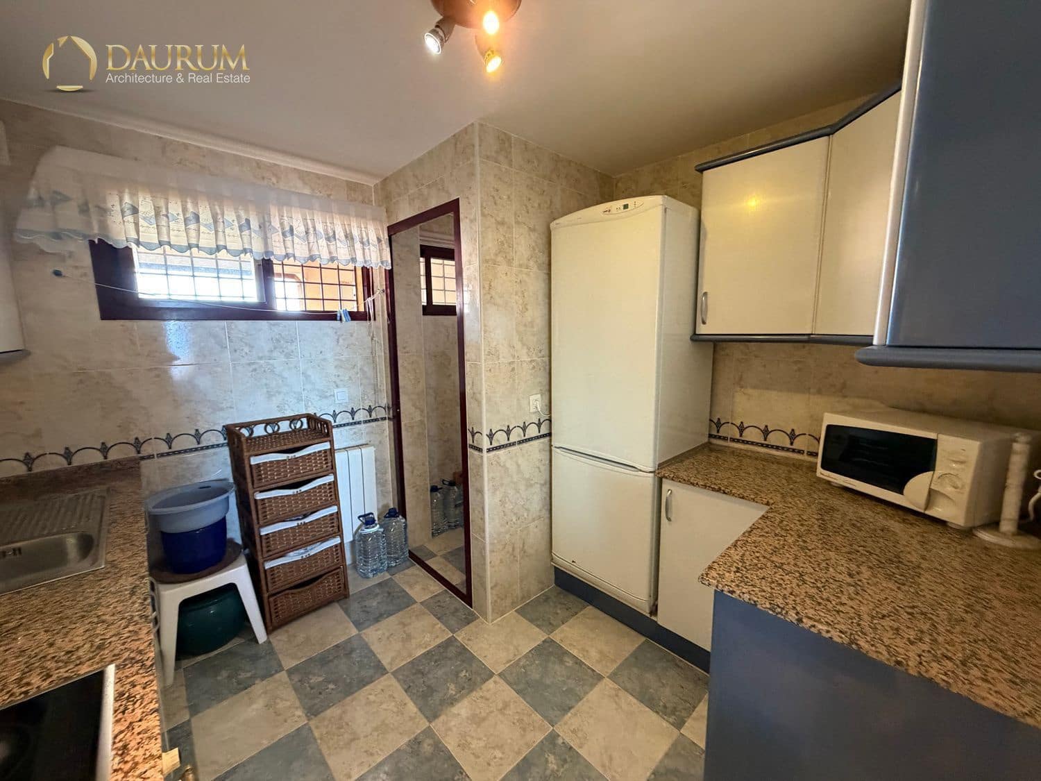 Piso de 2 habitaciones en Benidorm en venta con piscina - 298.000 € (Ref: 9997669)