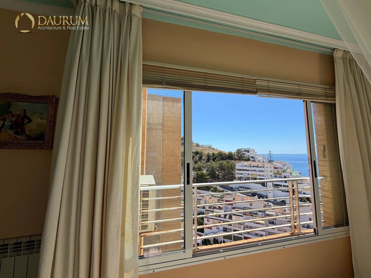 Piso de 2 habitaciones en Benidorm en venta con piscina - 298.000 € (Ref: 9997669)