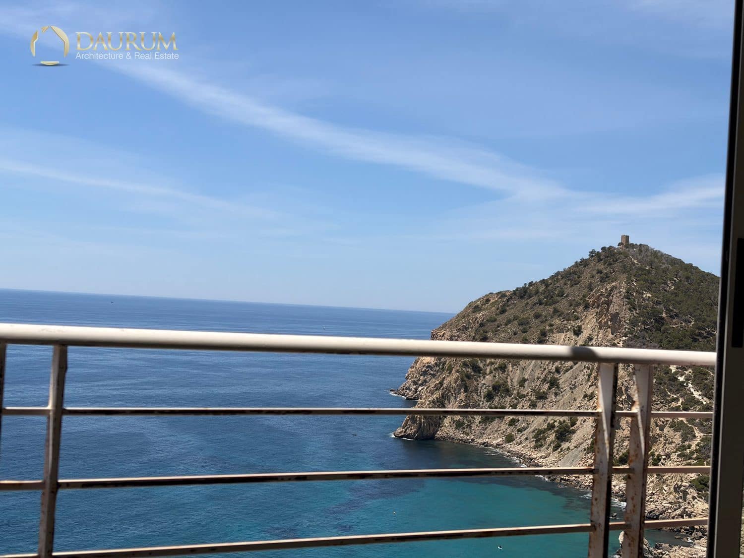 Piso de 2 habitaciones en Benidorm en venta con piscina - 298.000 € (Ref: 9997669)
