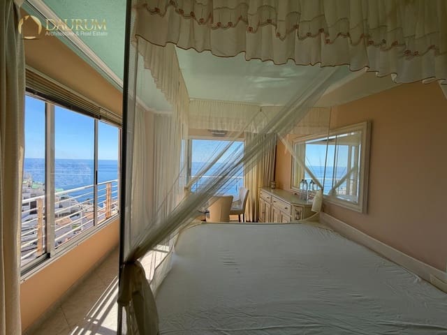 Piso de 2 habitaciones en Playa Poniente, Benidorm en venta con piscina - 298.000 € (Ref: 9997669)