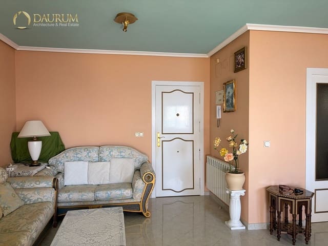 Piso de 2 habitaciones en Playa Poniente, Benidorm en venta con piscina - 298.000 € (Ref: 9997669)