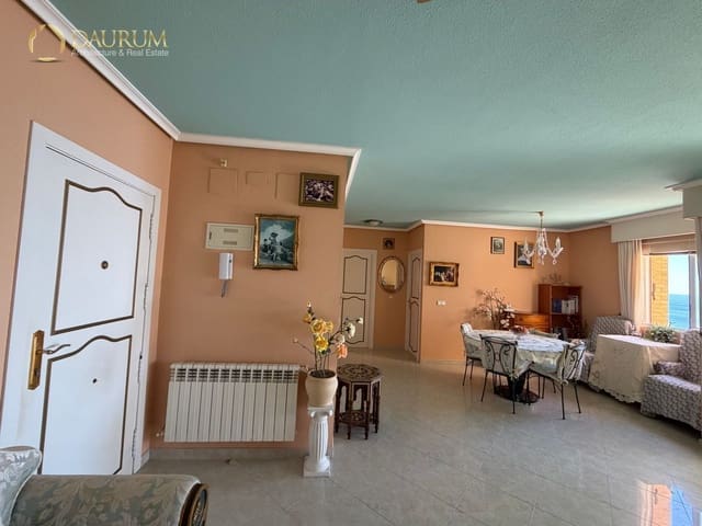 Piso de 2 habitaciones en Playa Poniente, Benidorm en venta con piscina - 298.000 € (Ref: 9997669)
