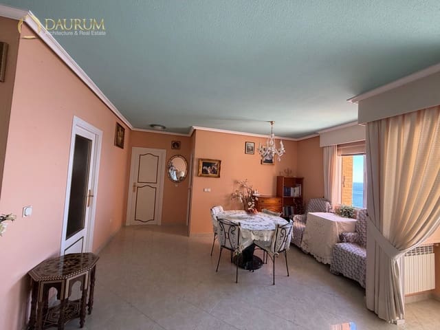 Piso de 2 habitaciones en Playa Poniente, Benidorm en venta con piscina - 298.000 € (Ref: 9997669)
