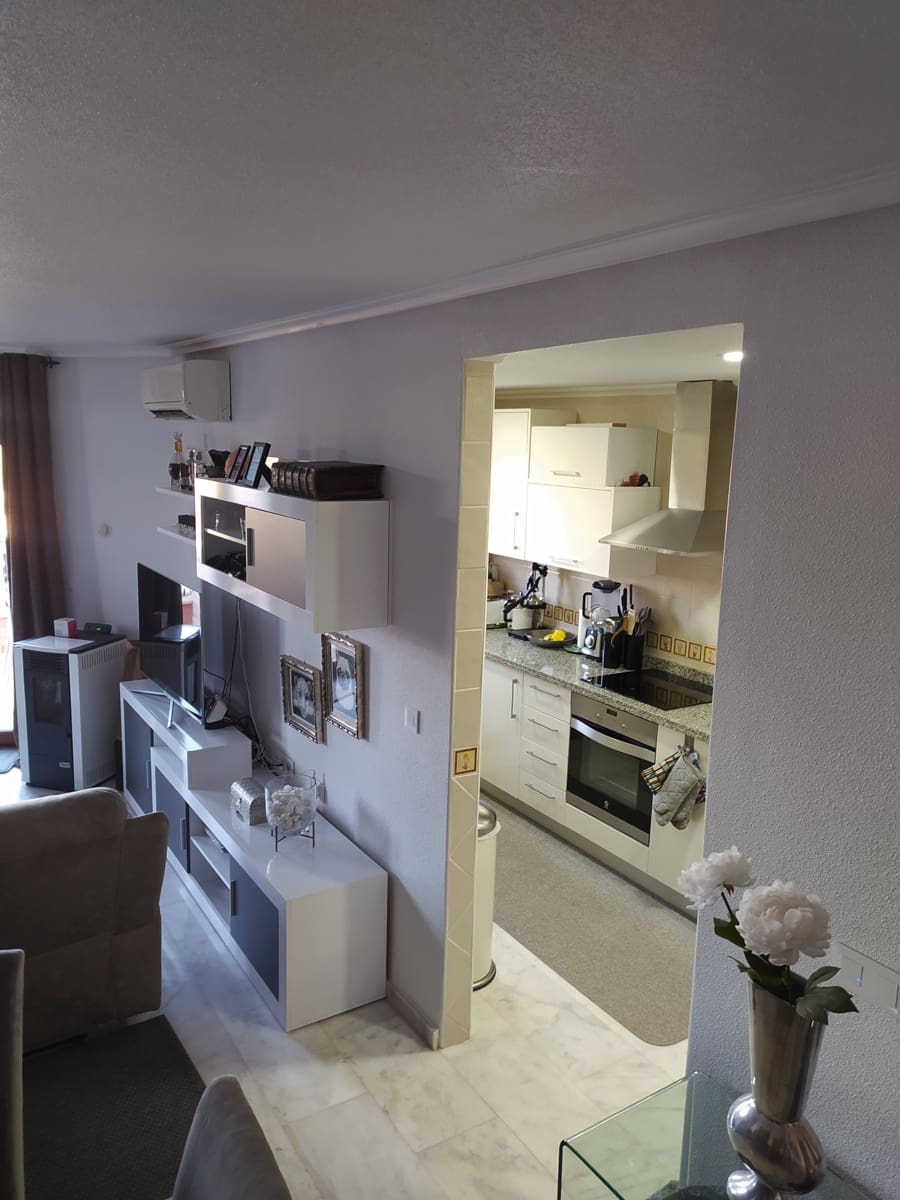 4 slaapkamer Huis te koop in San Miguel de Salinas met zwembad garage - € 450.000 (Ref: 8826790)