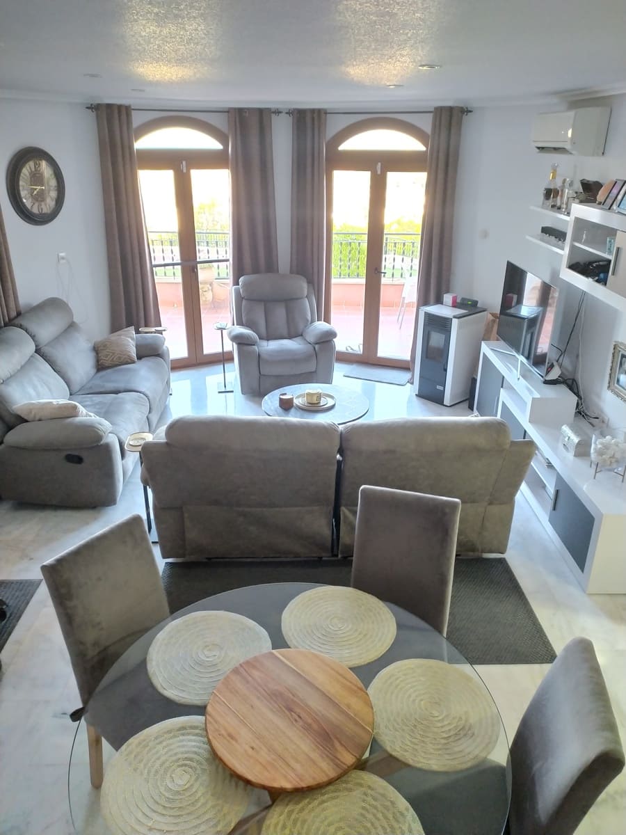 4 slaapkamer Huis te koop in San Miguel de Salinas met zwembad garage - € 450.000 (Ref: 8826790)