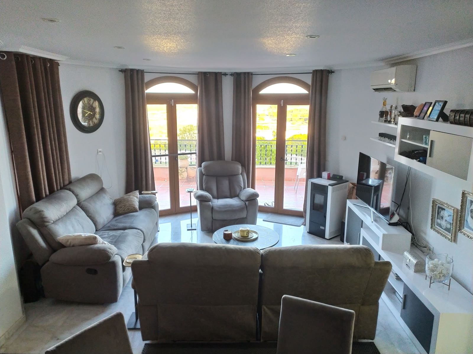 4 slaapkamer Huis te koop in San Miguel de Salinas met zwembad garage - € 450.000 (Ref: 8826790)