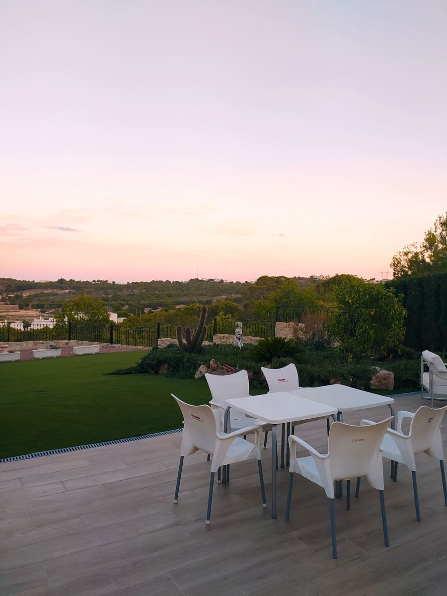 4 slaapkamer Huis te koop in San Miguel de Salinas met zwembad garage - € 450.000 (Ref: 8826790)