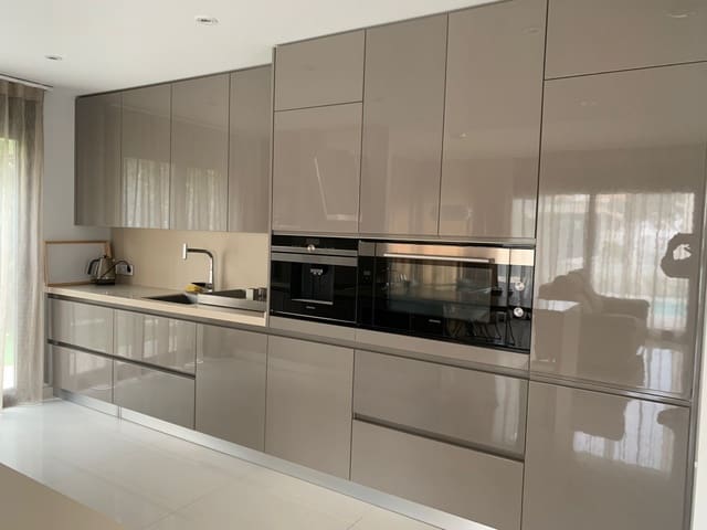 4 soverom Villa til salgs i Campoamor, Orihuela med svømmebasseng garasje - € 899 000 (Ref: 8830492)