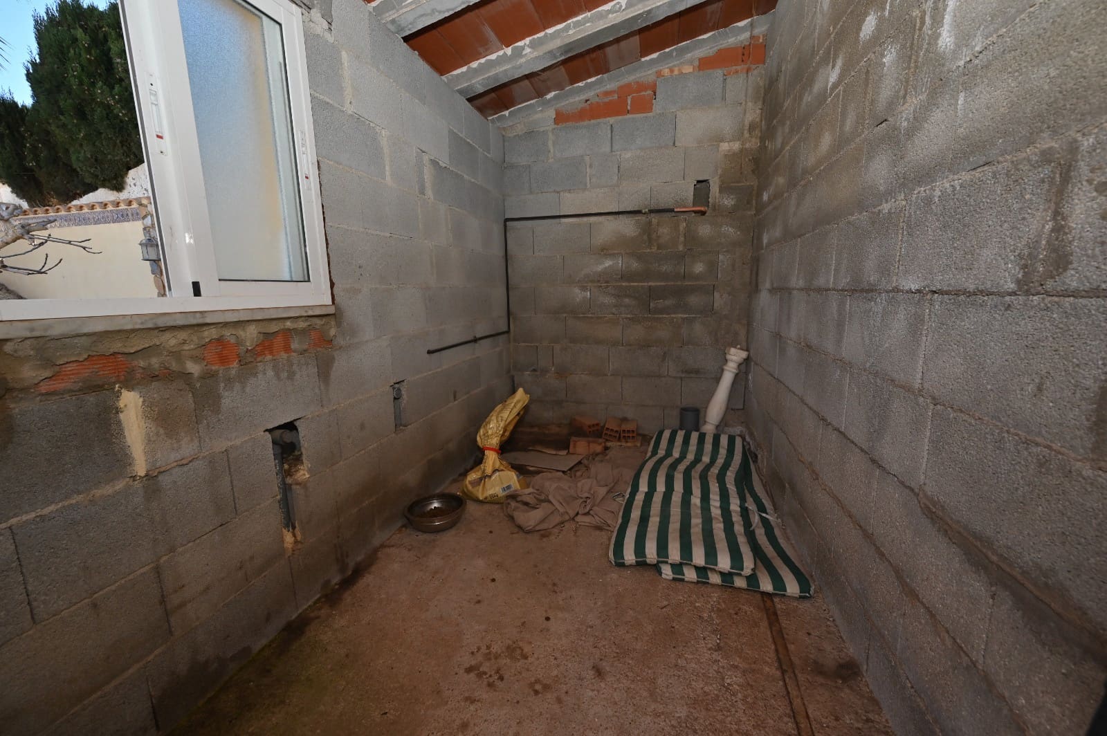 2 soveværelse Semi-Rækkehus til salg i Torrevieja med swimmingpool garage - € 280.000 (Ref: 8835826)