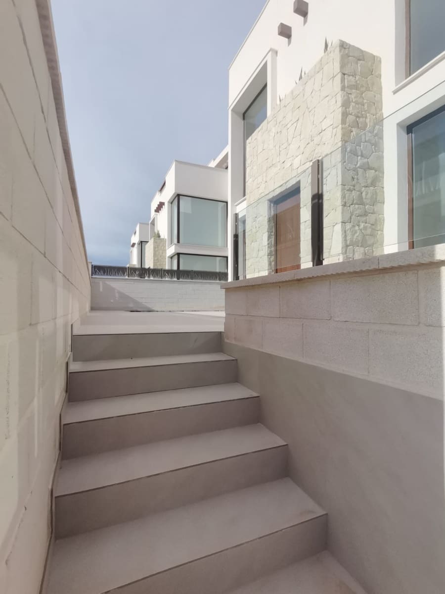 3 sypialnia Willa na sprzedaż w Ciudad Quesada z basenem garażem - 579 000 € (Ref: 8837504)