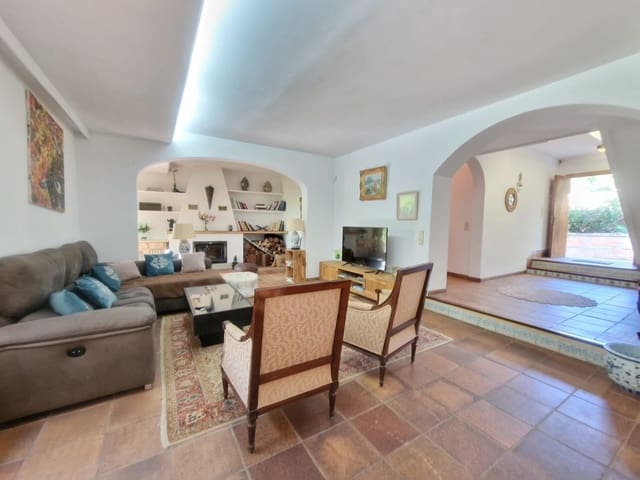 3 soveværelse Finca/Landehus til salg i Manacor med swimmingpool garage - € 1.150.000 (Ref: 8855657)