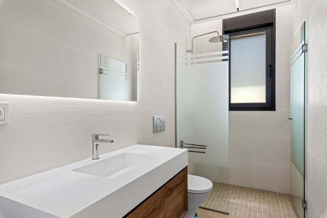 3 sypialnia Dom na sprzedaż w Campoamor, Orihuela z basenem garażem - 975 000 € (Ref: 8867484)