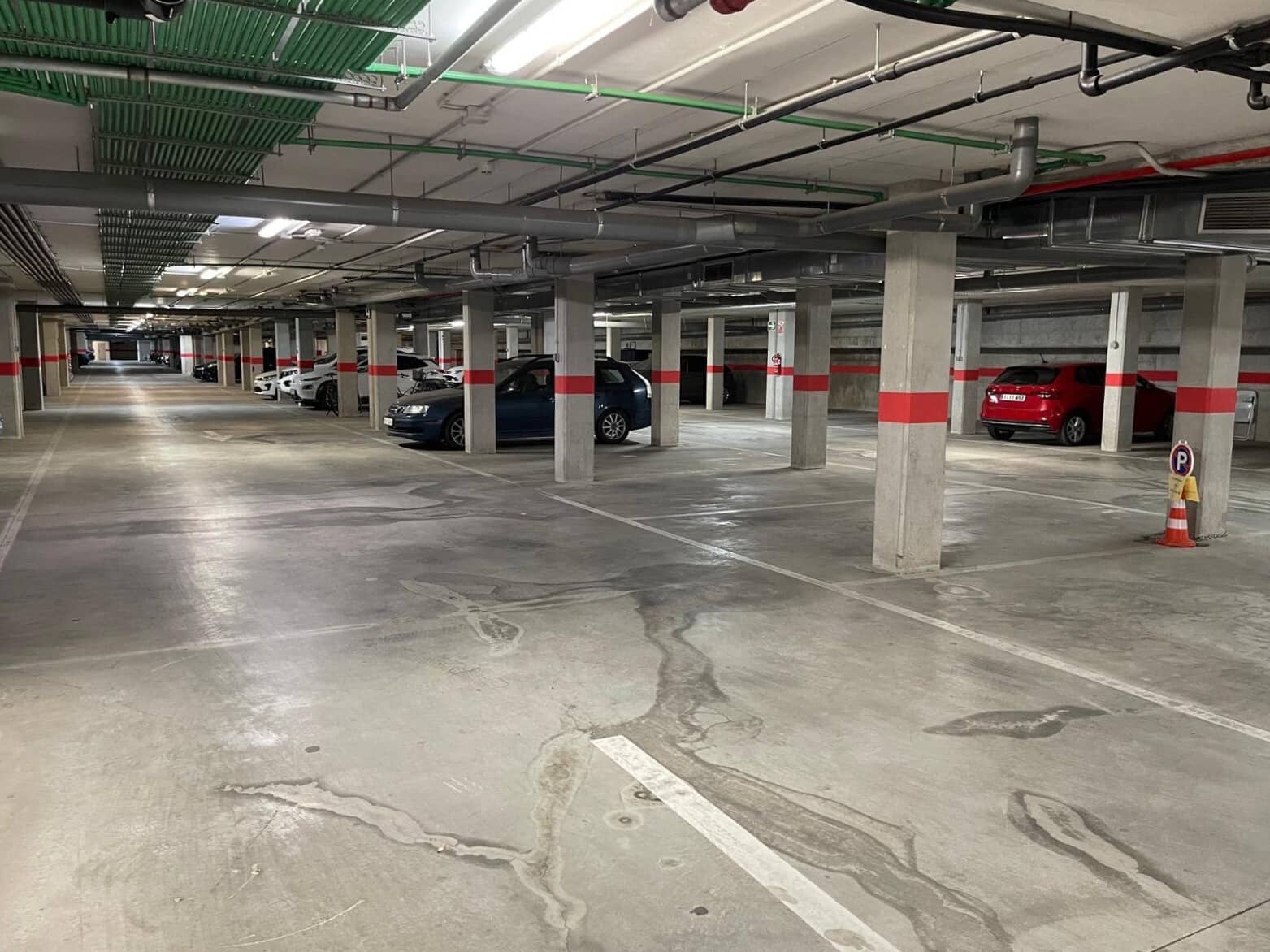 2 soveværelse Lejlighed til salg i La Veleta med swimmingpool garage - € 252.000 (Ref: 8917224)