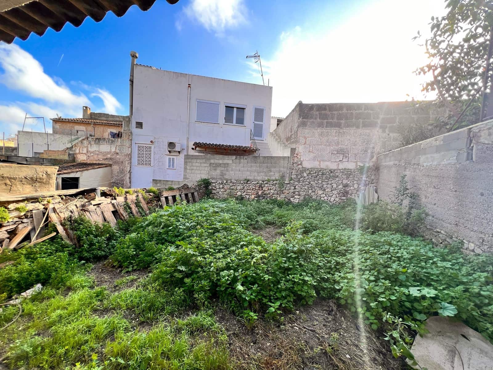 4 soveværelse Byhus til salg i Son Servera med swimmingpool - € 265.000 (Ref: 8933448)