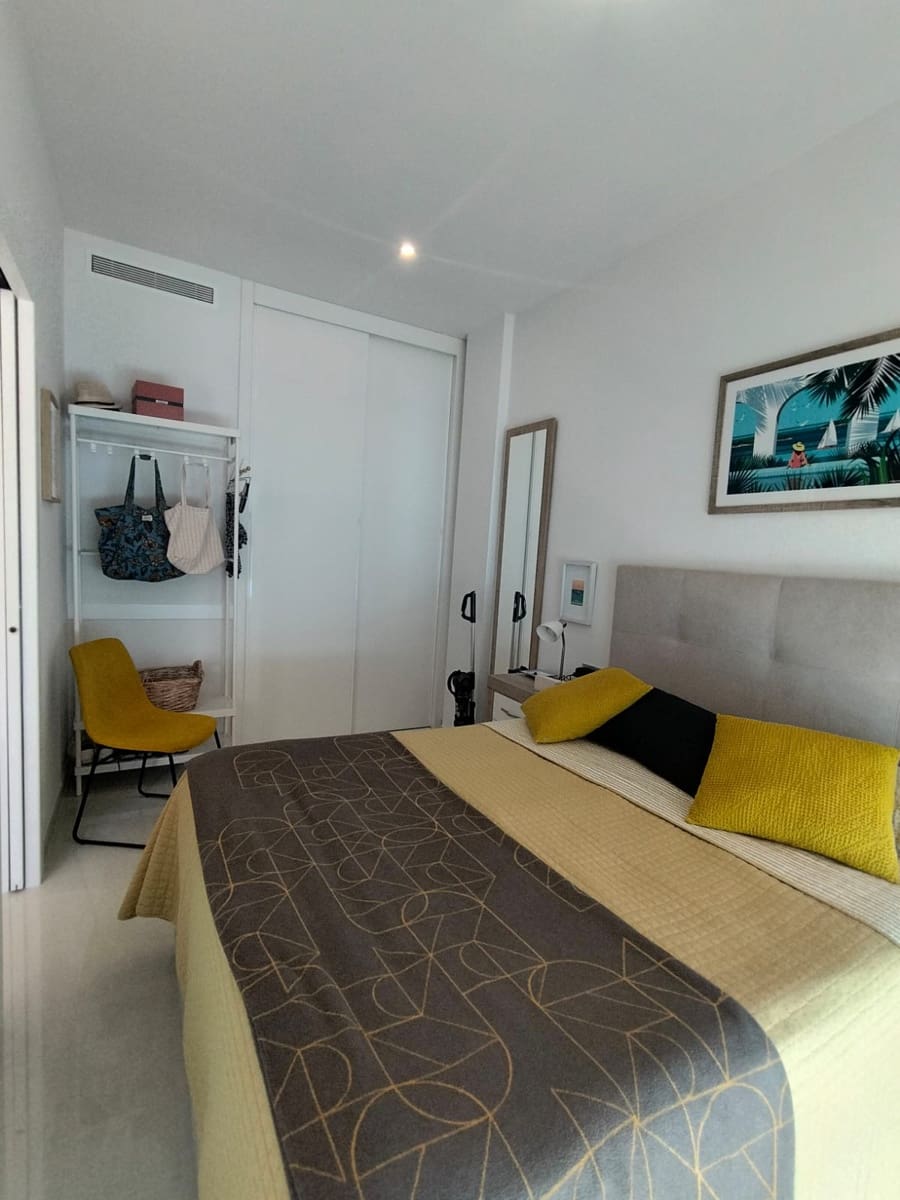 1 bedroom Apartment for sale in Torrevieja with pool garage - € 210,000 (Ref: 8950959)