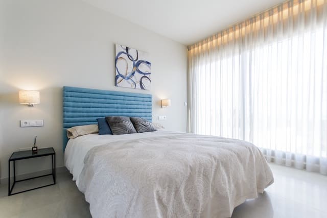 3 soveværelse Villa til salg i San Miguel de Salinas med swimmingpool garage - € 1.250.000 (Ref: 9012594)