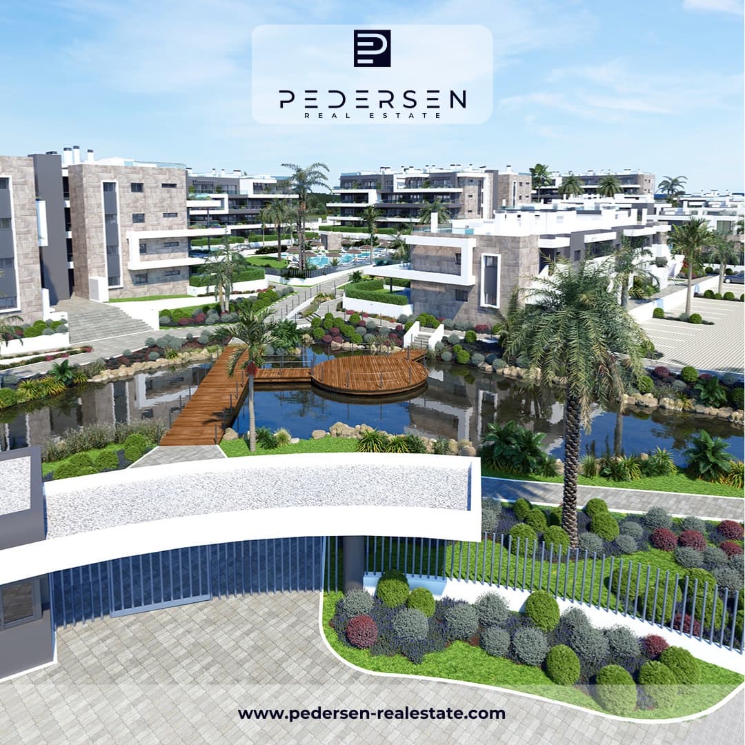 3 sypialnia Dom blizniak na sprzedaż w Torrevieja z basenem garażem - 599 000 € (Ref: 9301313)