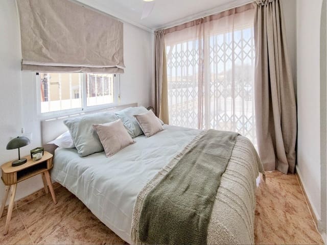 2 sypialnia Dom na sprzedaż w Torrevieja z garażem - 199 000 € (Ref: 9344051)