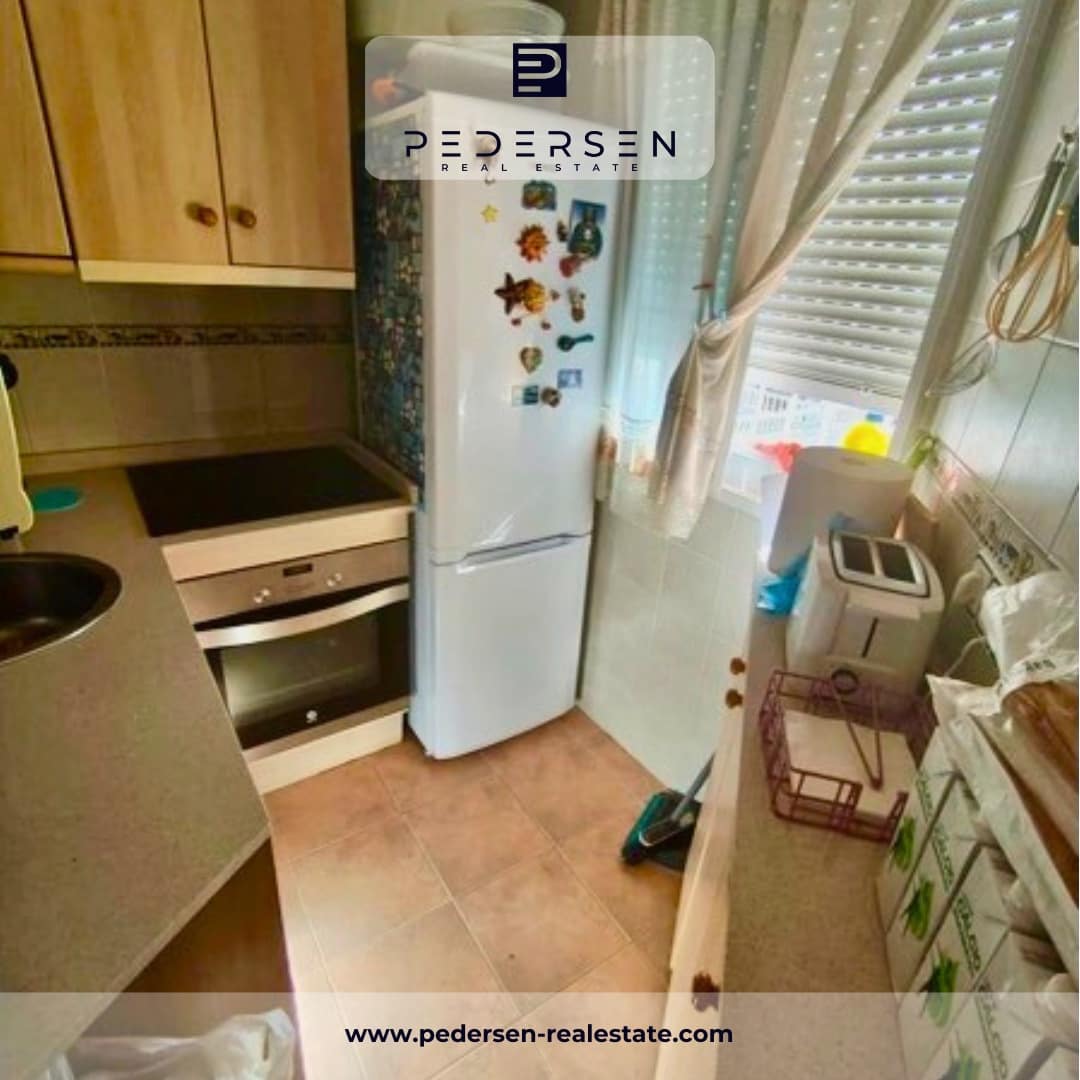 2 makuuhuone Huoneisto myytävänä paikassa Torrevieja mukana uima-altaan - 199 000 € (Ref: 9345102)