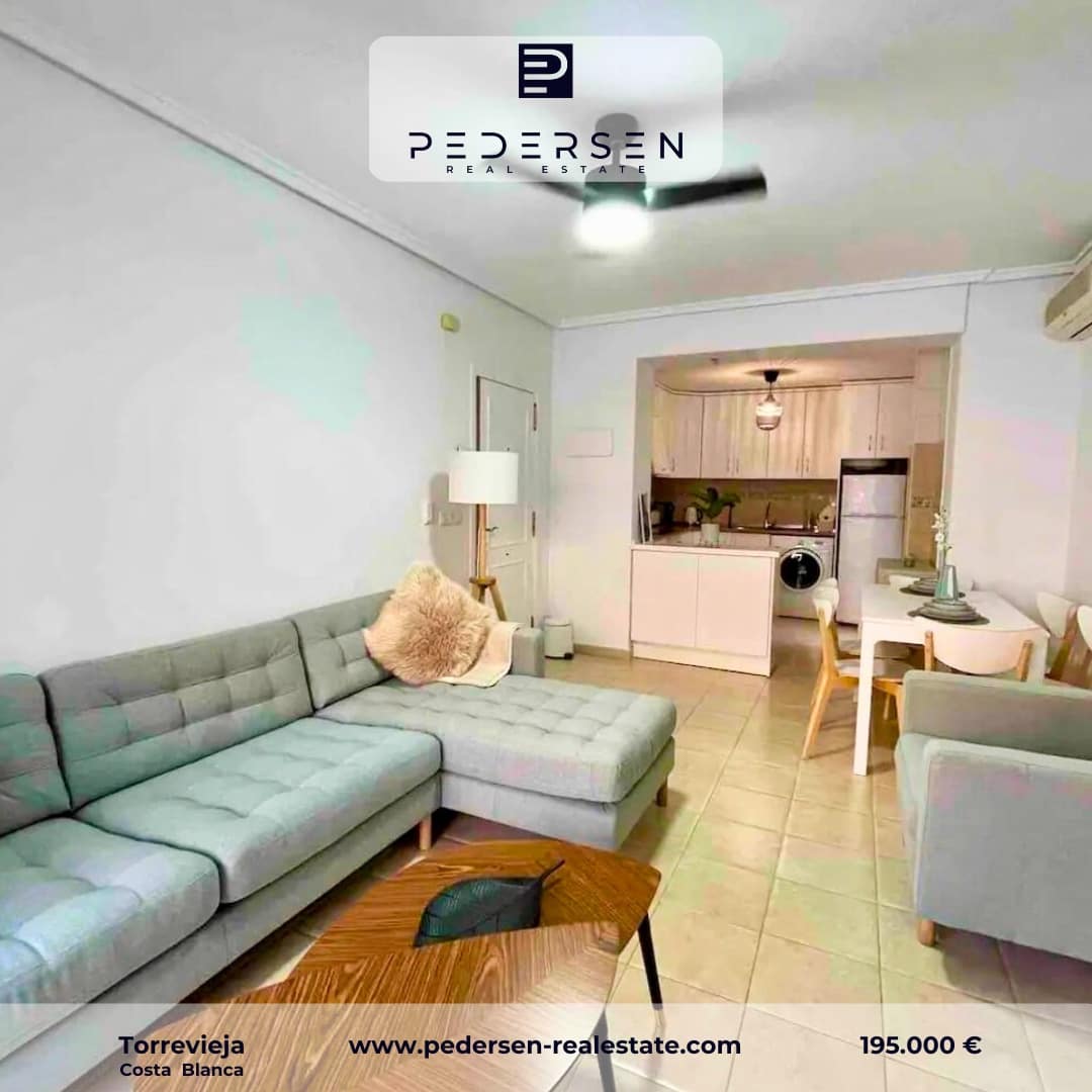 2 quarto Apartamento para venda em Torrevieja com piscina - 195 000 € (Ref: 9345222)