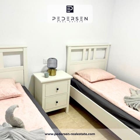 2 quarto Apartamento para venda em Torrevieja com piscina - 195 000 € (Ref: 9345222)