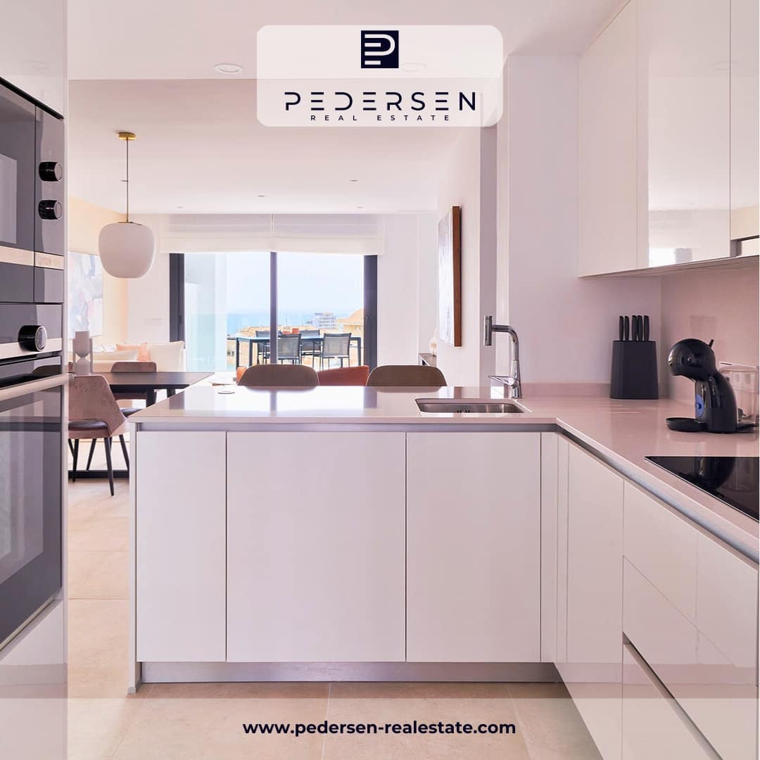 2 makuuhuone Huoneisto myytävänä paikassa Fuengirola mukana uima-altaan 
autotalli - 580 000 € (Ref: 9347863)