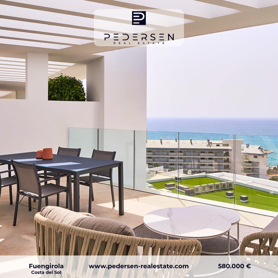 2 makuuhuone Huoneisto myytävänä paikassa Fuengirola mukana uima-altaan 
autotalli - 580 000 € (Ref: 9347863)