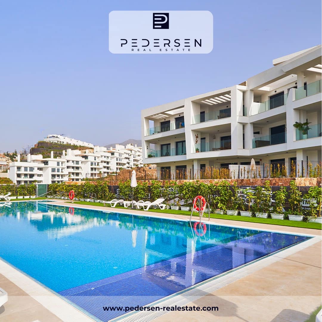 2 makuuhuone Huoneisto myytävänä paikassa Fuengirola mukana uima-altaan 
autotalli - 580 000 € (Ref: 9347863)