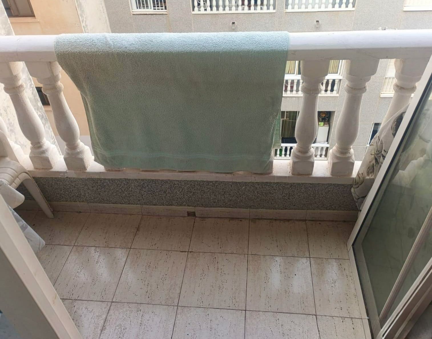 2 Zimmer Apartment zu verkaufen in Torrevieja mit Pool - 115.000 € (Ref: 9362766)