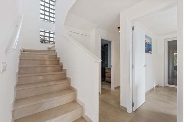 2 slaapkamer Villa te koop in Cala Murada, Manacor met zwembad garage - € 1.295.000 (Ref: 9474527)