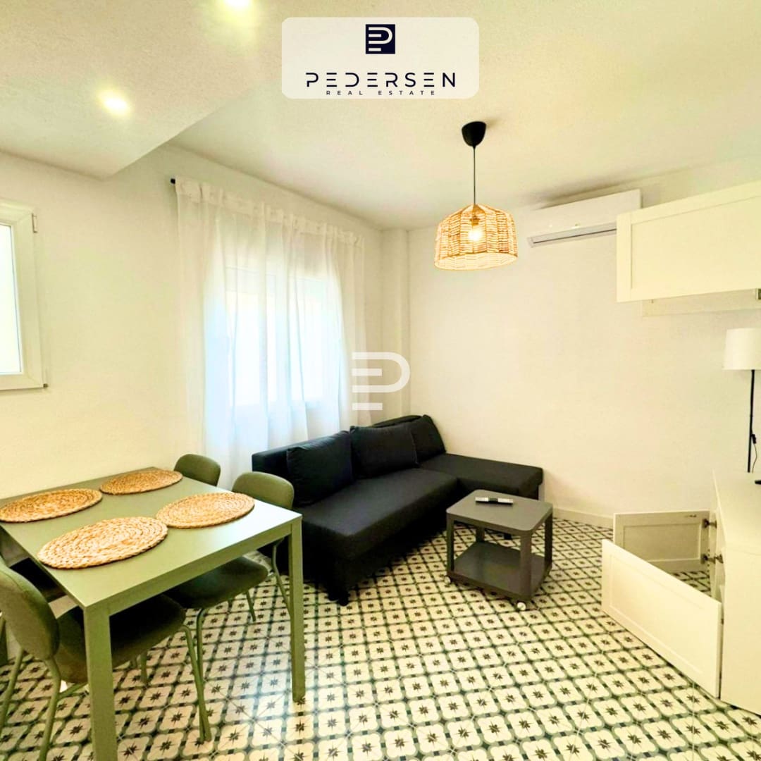 1 sypialnia Apartament na sprzedaż w Torrevieja - 126 000 € (Ref: 9733226)