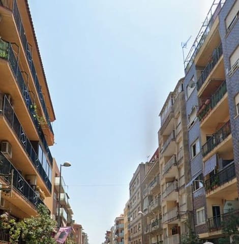 3 slaapkamer Flat te koop in Pineda de Mar - € 125.000 (Ref: 9521422)