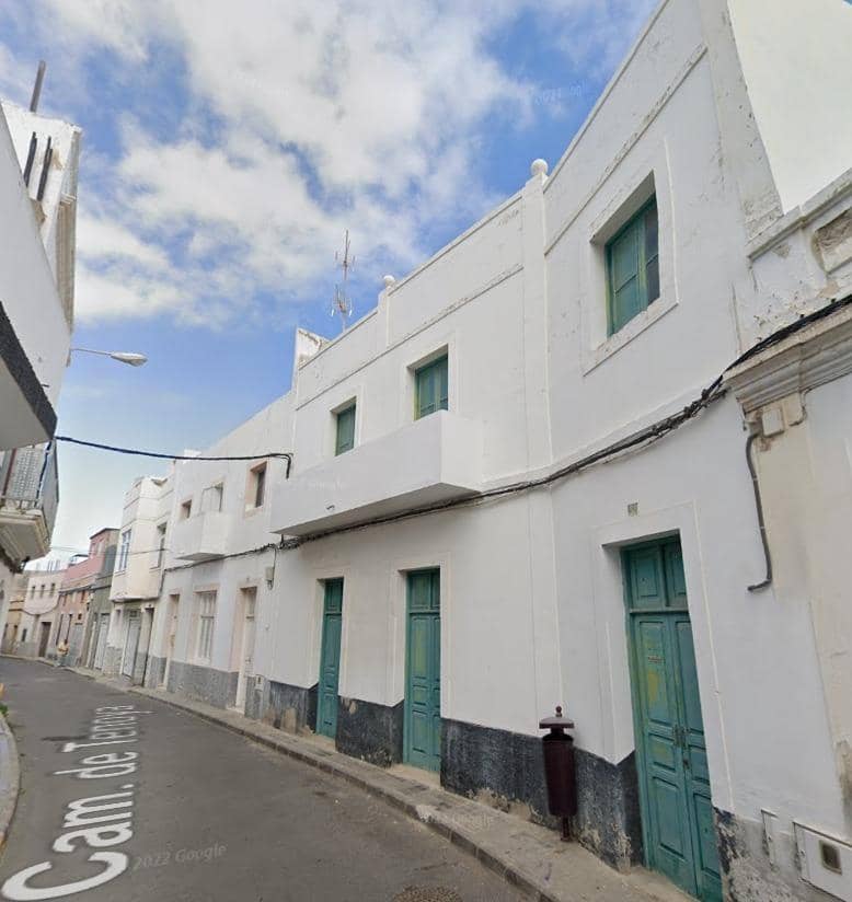 2 slaapkamer Rijtjeshuis te koop in Las Palmas de Gran Canaria - € 44.100 (Ref: 9524313)