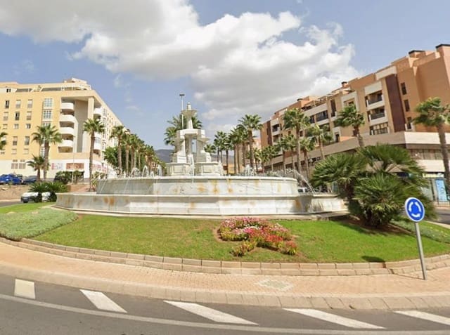 3 slaapkamer Flat te koop in El Parador de las Hortichuelas, Roquetas de Mar - € 65.000 (Ref: 9527723)