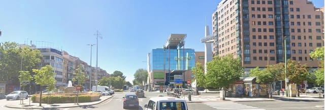 Erhverv til salg i Madrid by - € 60.000 (Ref: 9530558)