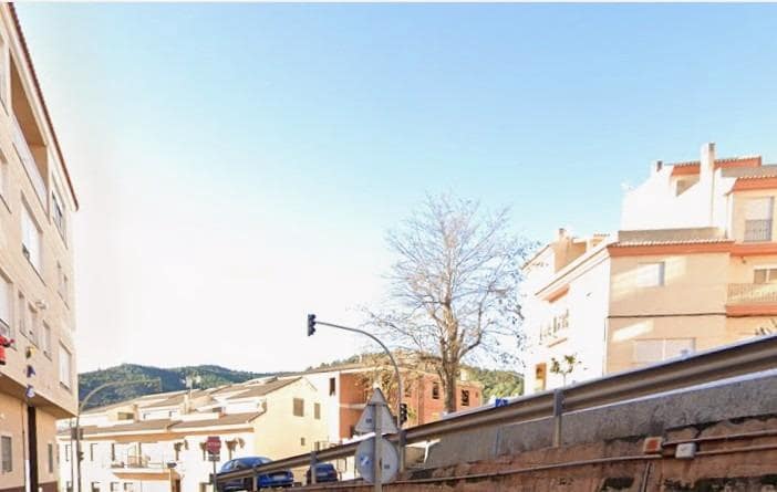 3 slaapkamer Flat te koop in Ribesalbes - € 40.000 (Ref: 9530562)