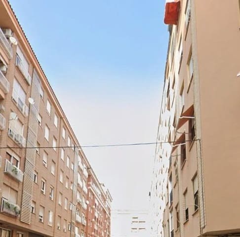 3 slaapkamer Flat te koop in Castelló de la Plana - € 83.000 (Ref: 9530563)